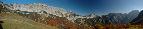 Panorama von der Kalten Mauer - Fobistal - bis zum Pfaffenstein! Fotografiert von der Hasenwizlinghütte, unterhalb des Hochblaser